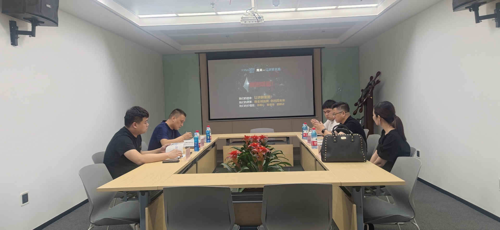 Z1互動展示講解系統(tǒng) Z1互動展示講解系統(tǒng)